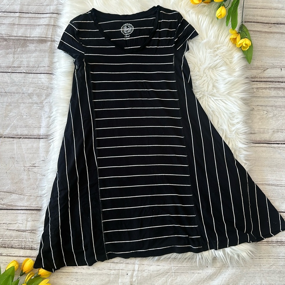 SO Women Smock Relaxed Fit Dress Size Small